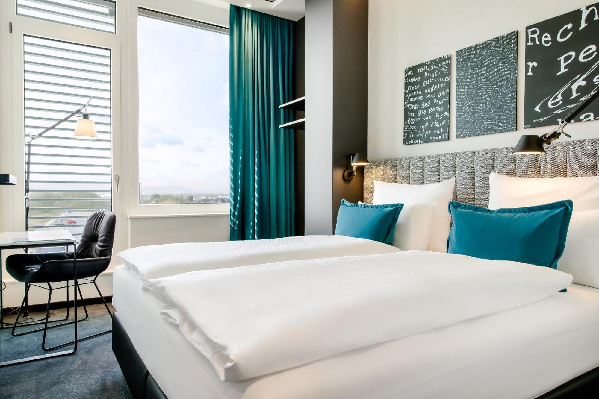 Motel One كارلسروه المظهر الخارجي الصورة
