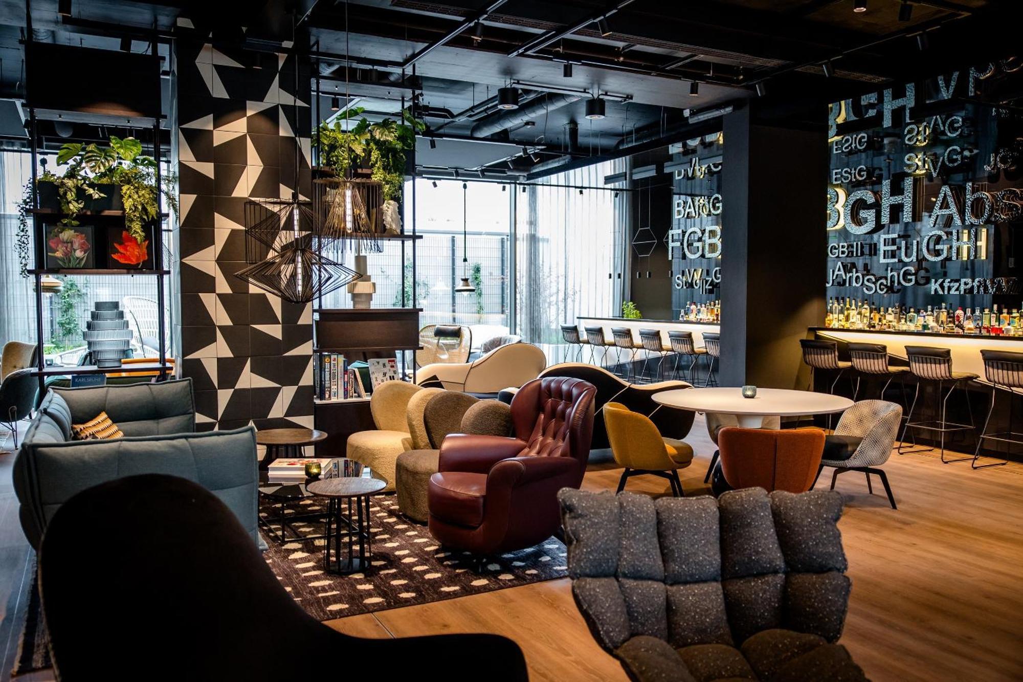 Motel One كارلسروه المظهر الخارجي الصورة